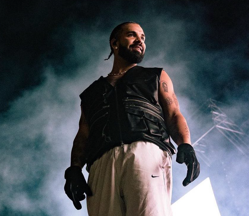 Drake é criticado pela imprensa argentina por apresentação curta no Lollapalooza