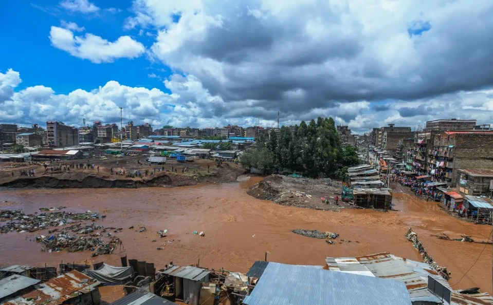 Quênia: situação dramática pelas inundações é prejudicada por rompimento de barragem