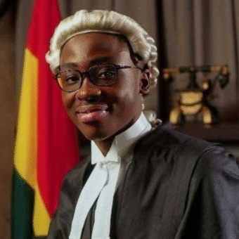 Nana Danquah Adjei Domson, de 21 anos, torna-se o advogado mais jovem da história de Gana