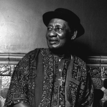 Morre Ebo Taylor, lenda do highlife e um dos arquitetos da música popular africana