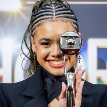 Alana Cabral é eleita Revelação do ano no Domingão com Huck