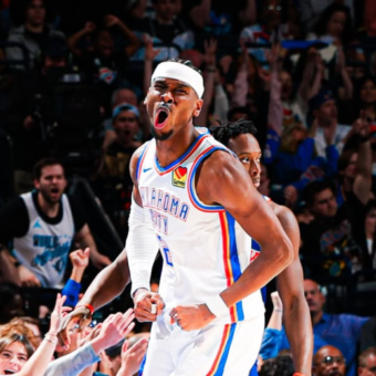 Shai Gilgeous-Alexander recebe prêmio de MVP da NBA pelo segundo ano consecutivo