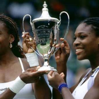 Serena Williams retorna a Wimbledon para torneio de duplas ao lado de Venus