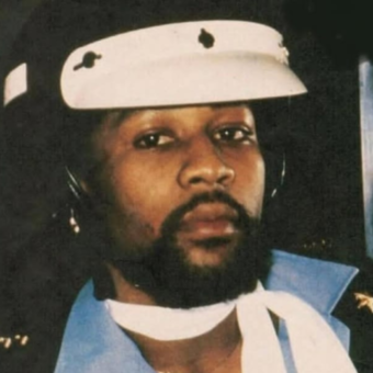 Morre Victor Willis, vocalista e cofundador do Village People, aos 74 anos