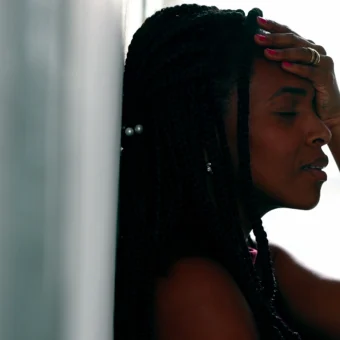 Mulheres vítimas de violência doméstica poderão mudar de nome para garantir segurança