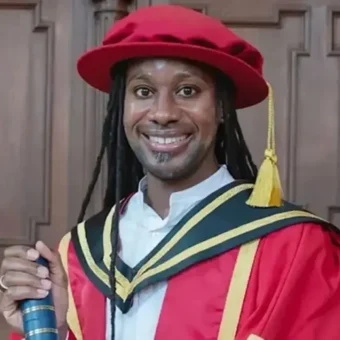 Jason Arday: milhares participam de vigília em Londres após morte de ex-professor de Cambridge