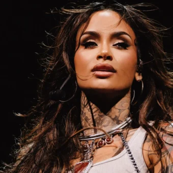 Kehlani cancela shows da turnê após ser hospitalizada