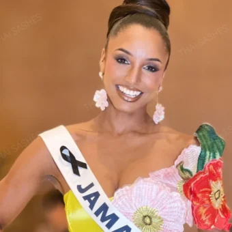 Ex-Miss Jamaica processa Miss Universo após queda de 1,5 metro que causou graves lesões cerebrais