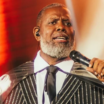 Péricles prova por que é o Rei da Voz em tributo à Motown no Rock in Rio