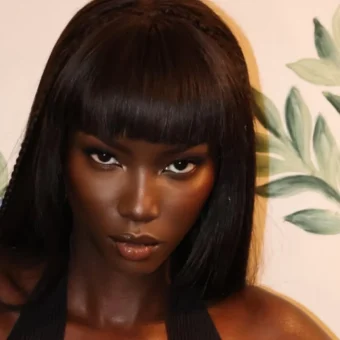 “Ser retinta não é uma maldição”: Anok Yai fala sobre racismo e autoestima