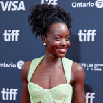 Lupita Nyong'o revela que tentou esconder sotaque queniano para ser aceita em Hollywood