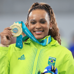 Rebeca Andrade desiste da aposentadoria após ser ouro no campeonato brasileiro de ginástica