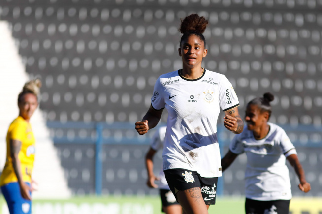 tarciane-karen-dos-santos-de-lima-no-corinthians-africanize