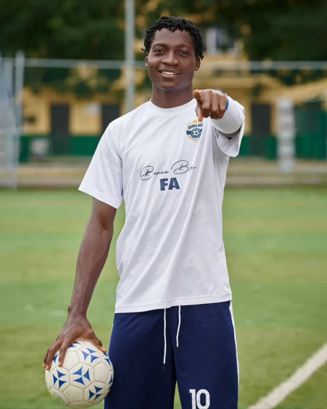 Academia de Futebol Burna Boy